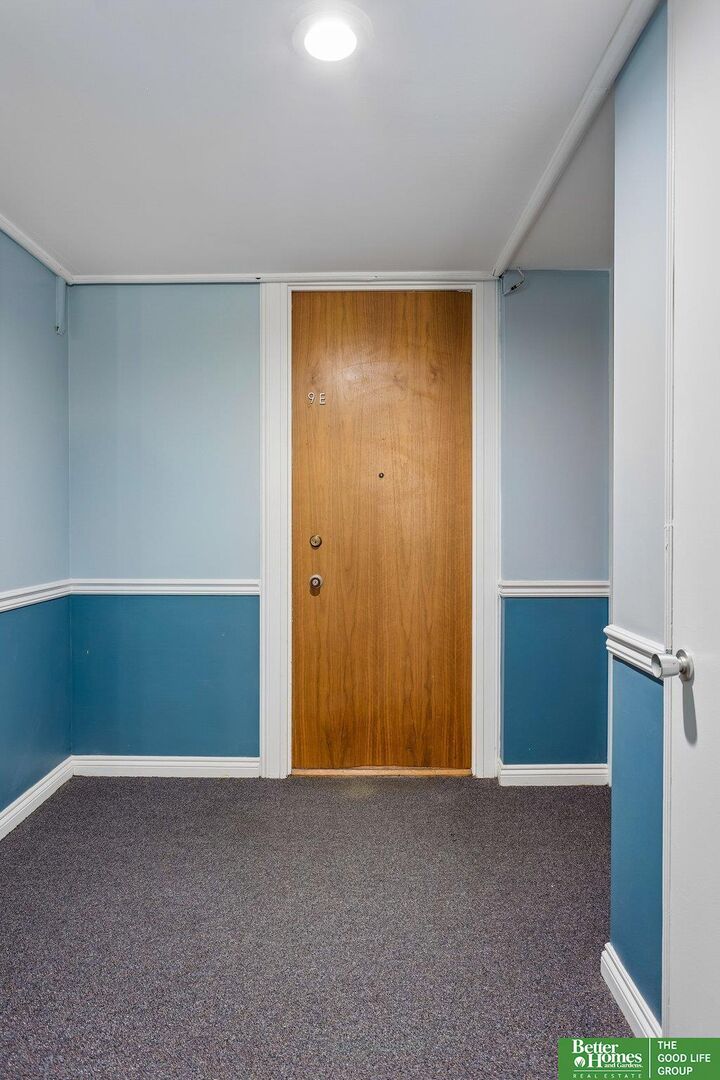 Property Photo:  3000 Farnam Street 9E  NE 68131 