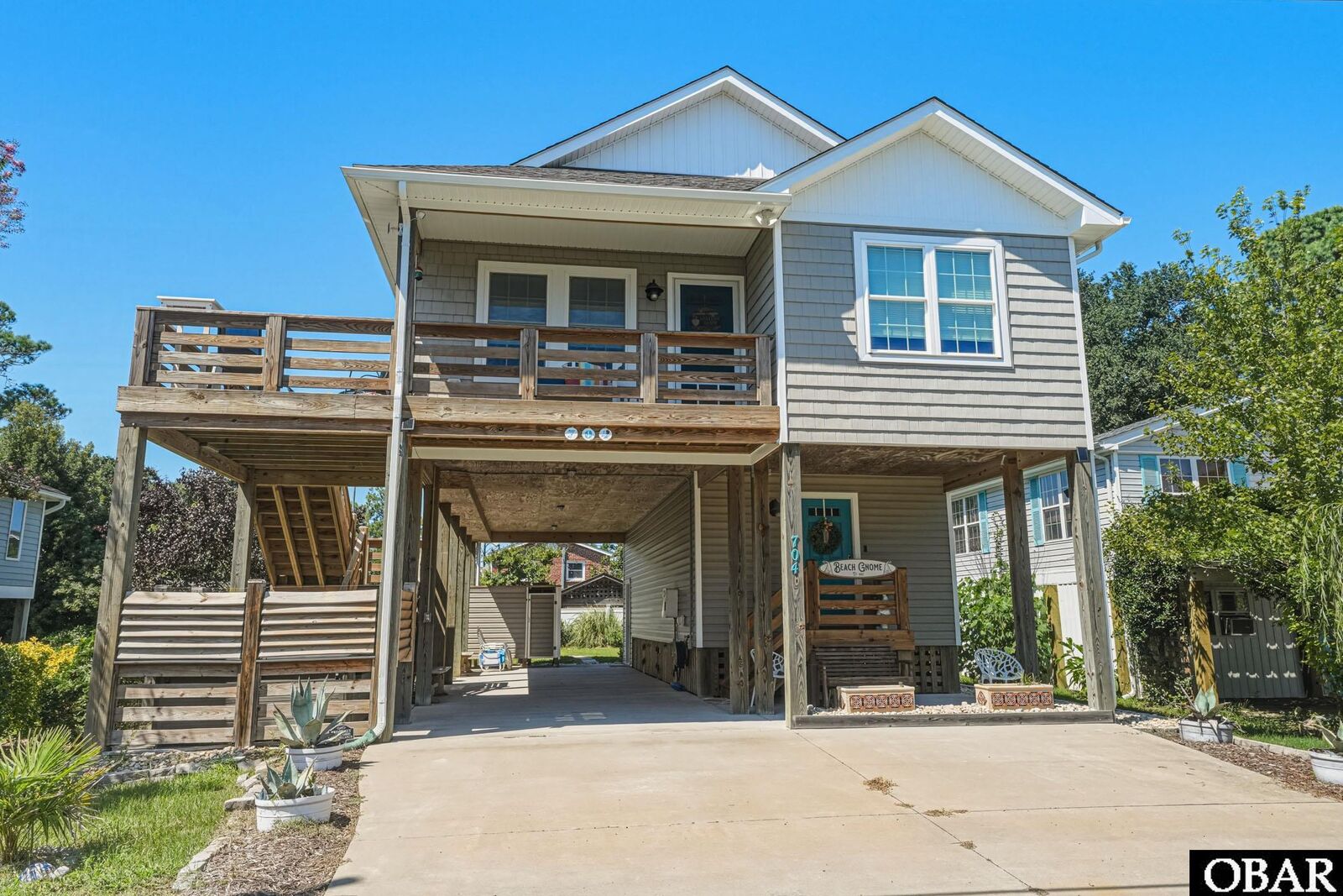 Property Photo:  704 W Avalon Drive  NC 27948 