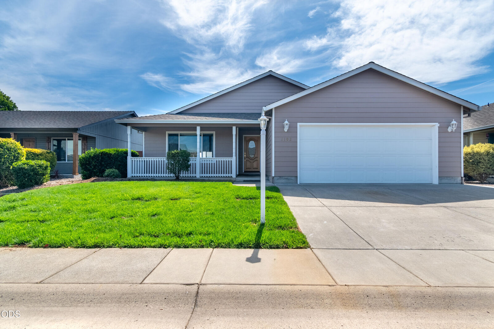 Property Photo:  2102 Lara Lane  OR 97502 