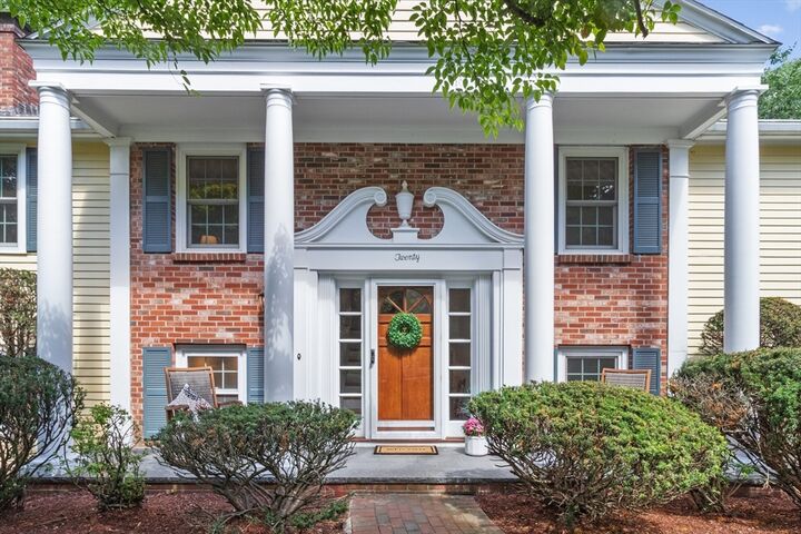 Property Photo:  20 Village Cir  MA 02420 