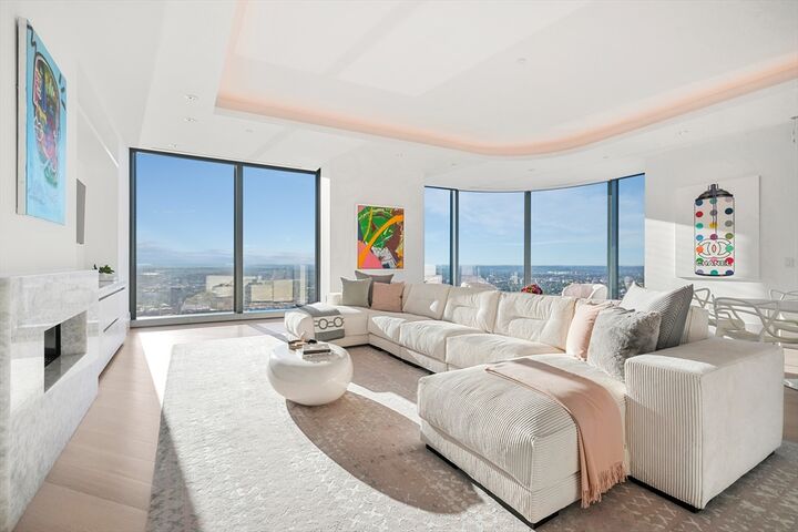 Property Photo:  1 Dalton St 5801  MA 02199 