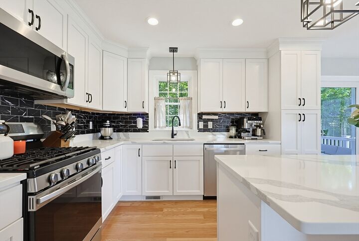 Property Photo:  70 Henrietta Way  MA 02780 