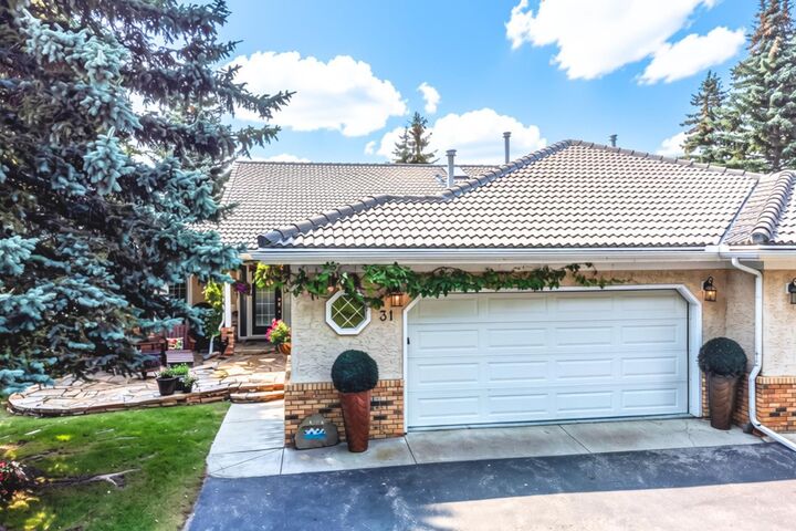 Property Photo:  31 Sunrise Way  AB T0L 1W0 