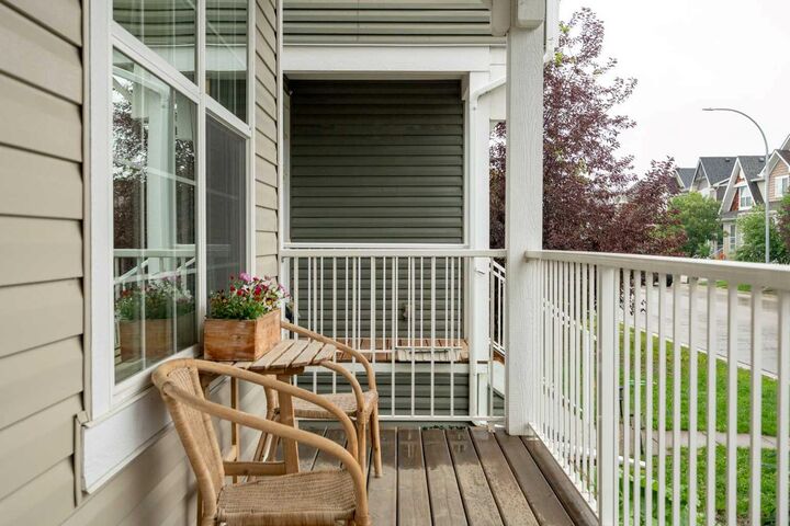 Property Photo:  355 Auburn Crest Way SE  AB T3M 1R1 