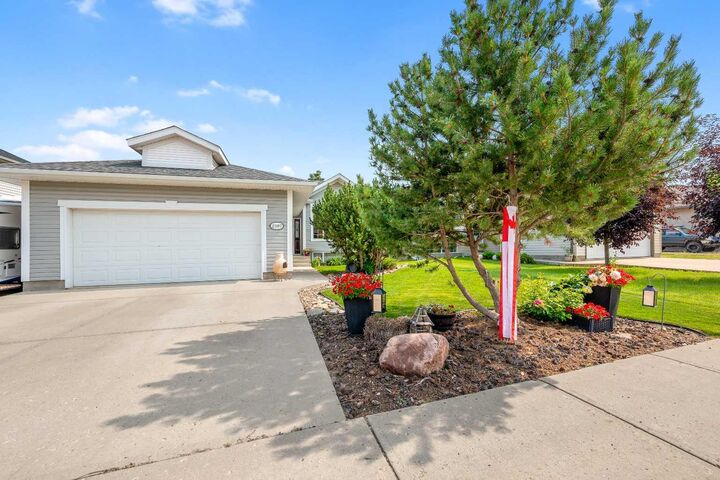 Property Photo:  2307 61A Avenue  AB T9V 3J8 