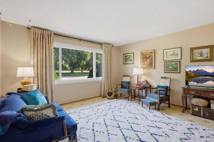 Property Photo:  5216 54 Avenue  AB T0B 0H0 