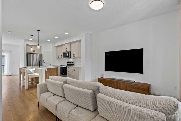 Property Photo:  37 Sage Hill Path NW  AB T3R 2A7 