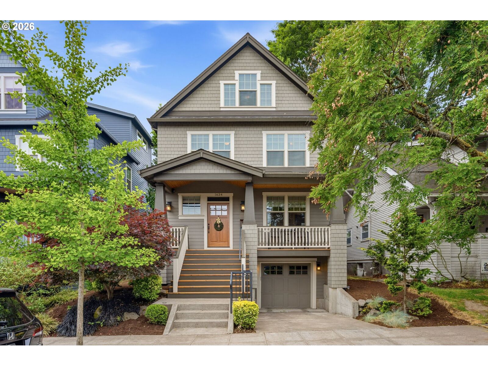 Property Photo: 1634 SE Spokane St OR 97202