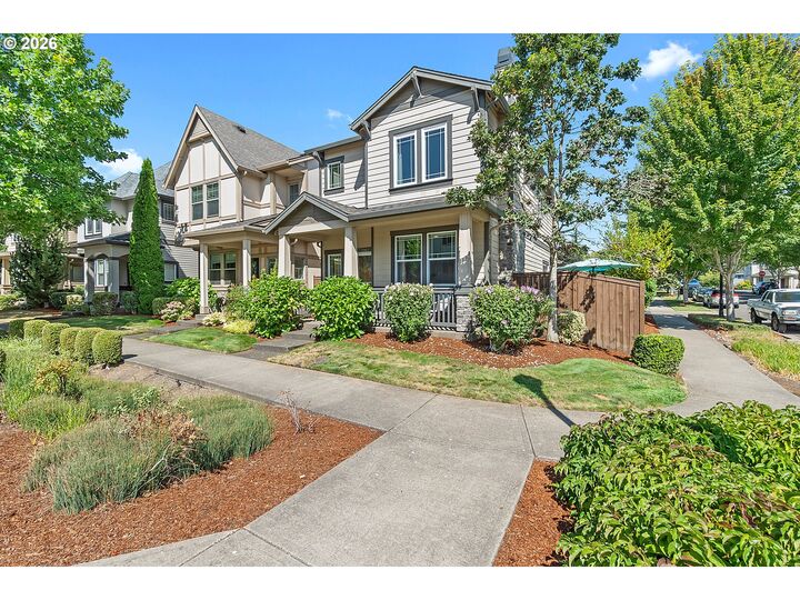 Property Photo: 29032 SW Costa Cir OR 97070