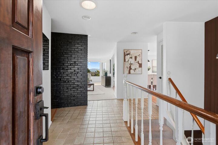 Property Photo: 1503 Holly Vista Drive WA 98290