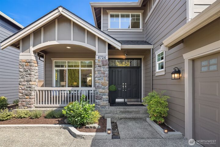 Property Photo:  6724  Crest View Avenue SE  WA 98065 
