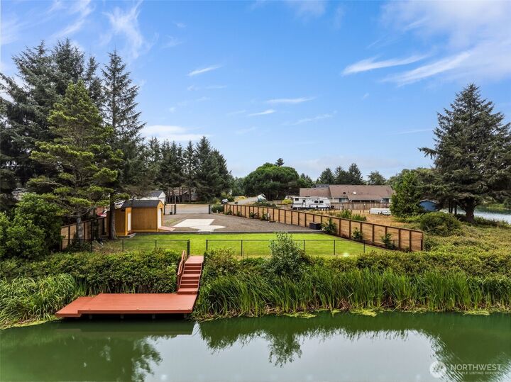 Property Photo:  735  Swan Court SE  WA 98569 