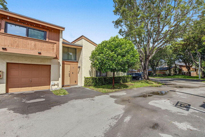Property Photo:  11491 SW 109th Road 15D  FL 33176 
