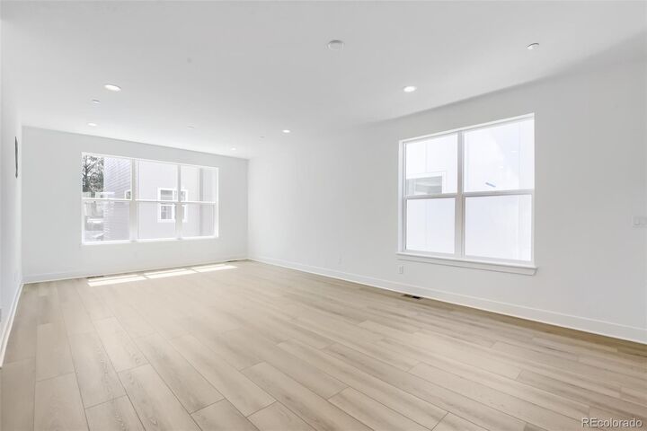 Property Photo:  10978 E Hinsdale Circle  CO 80112 