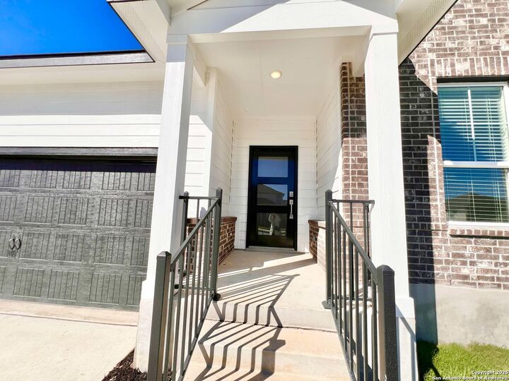 Property Photo: 3425 Meteor Night TX 78109