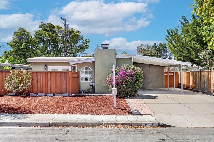 Property Photo: 688 Woodhams Road CA 95051