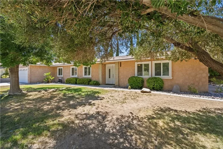 Property Photo:  42827 Kilham Avenue  CA 93534 