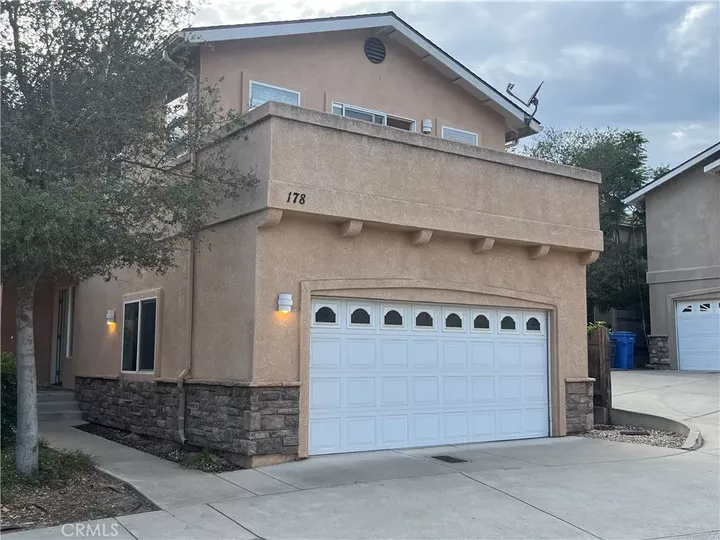 Property Photo:  178 Cary Place  CA 93444 