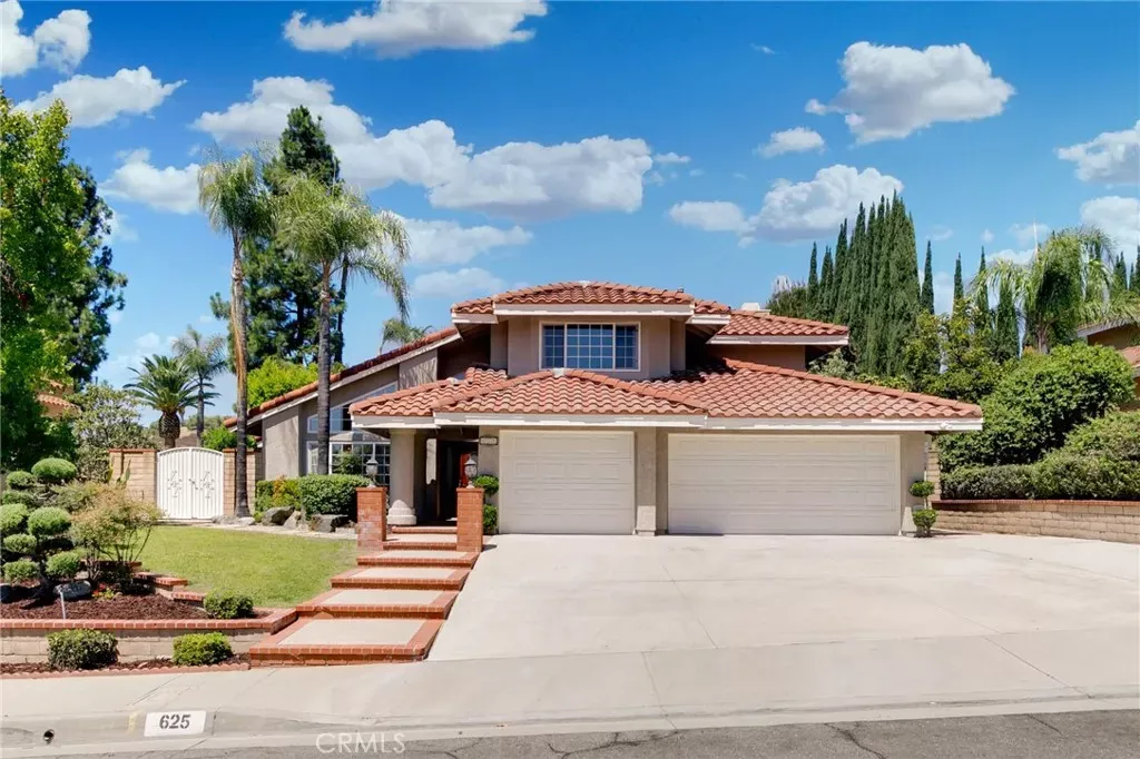 Property Photo:  625 N Pacer Court  CA 91789 
