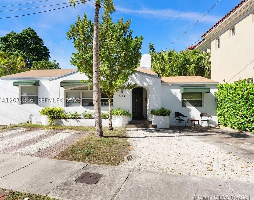 Property Photo:  3124 SW 1st Ave 3126B  FL 33129 