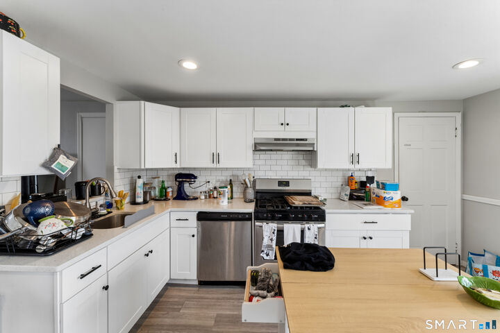 Property Photo: 150 Masarik Avenue CT 06615