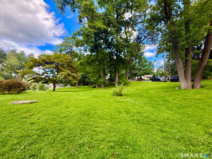 Property Photo:  11 Joan Road  CT 06905 