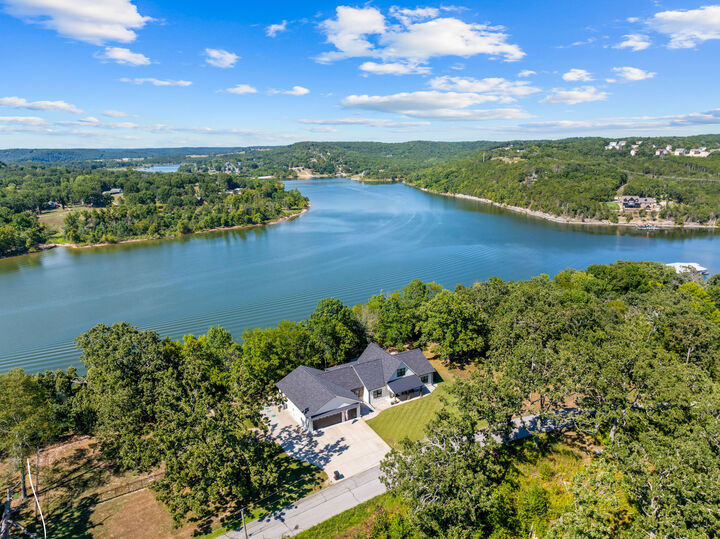 Property Photo:  299 Bow Hunter Lane  MO 65656 