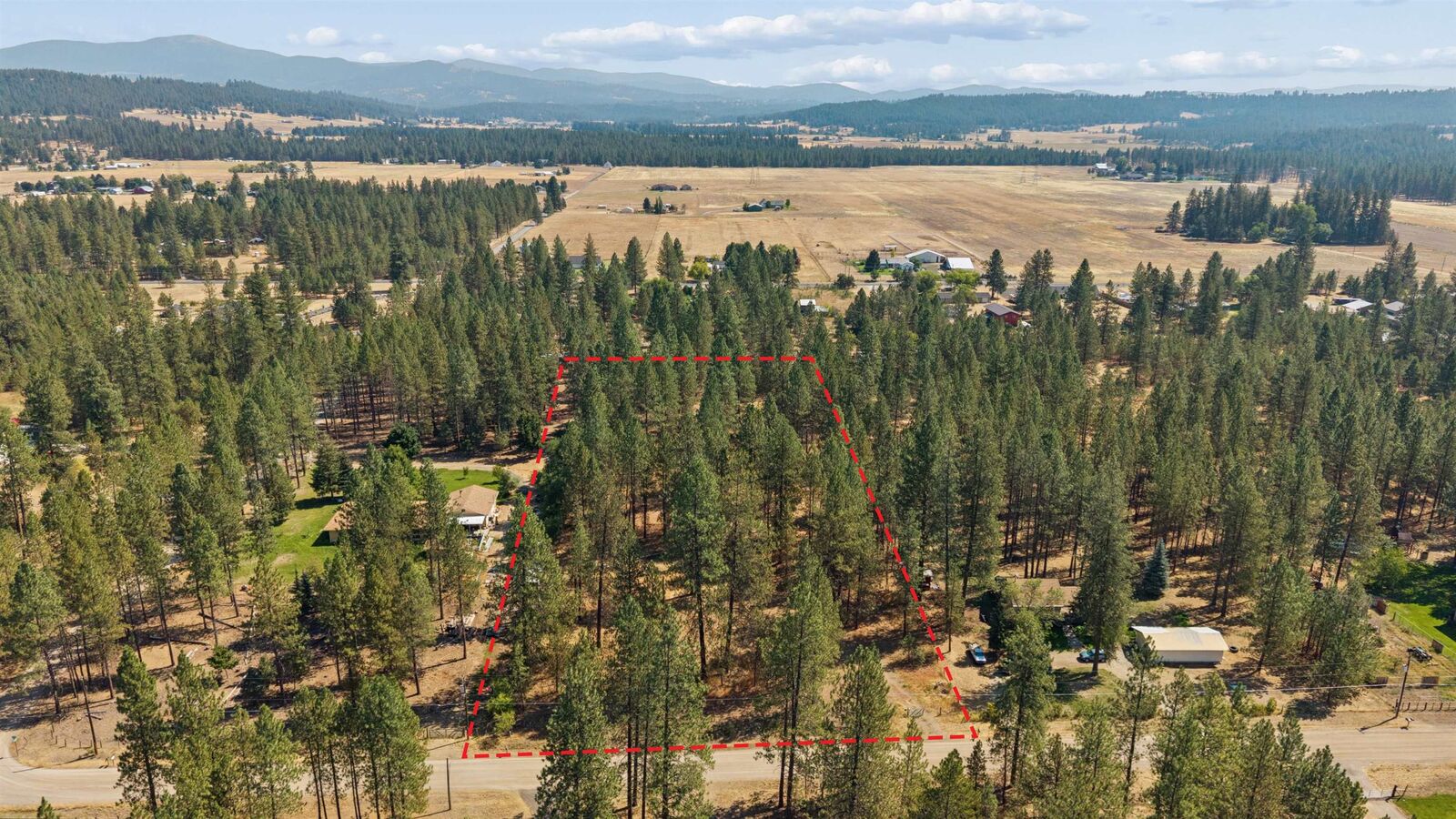 Property Photo:  21324 N Myrtle Rd  WA 99005 