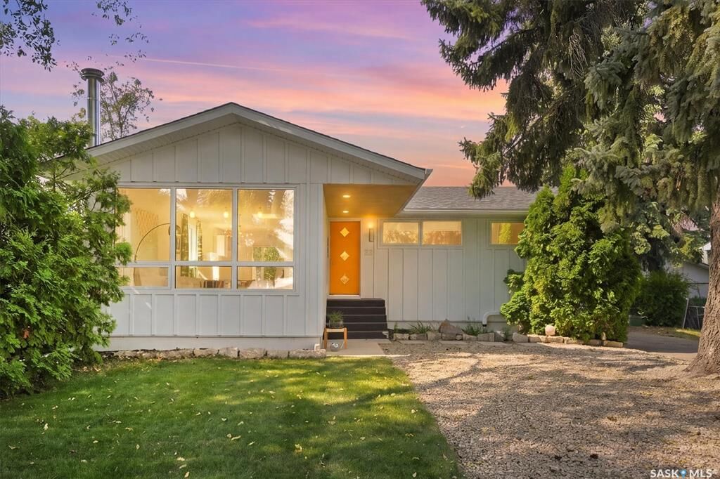 Property Photo: 22 Brown Crescent SK S7J 2R8