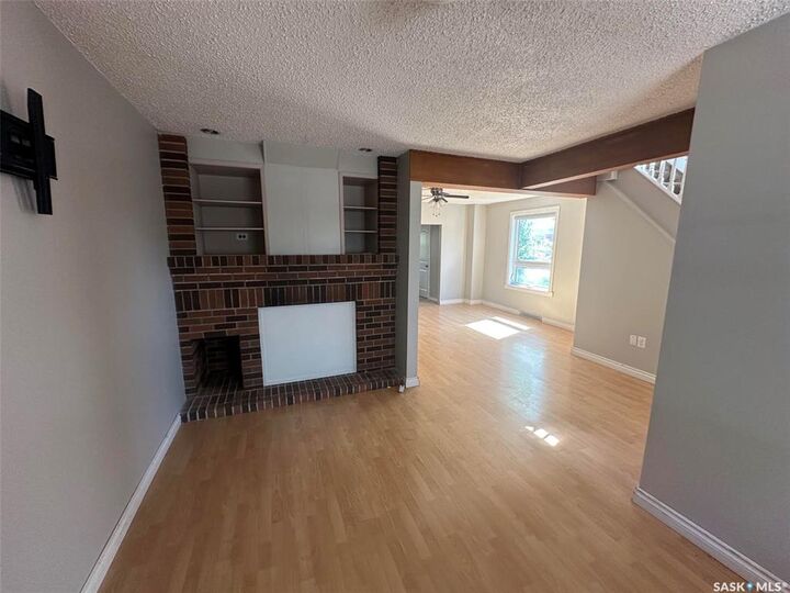 Property Photo: 821 6th Avenue NW SK S6H 4A2