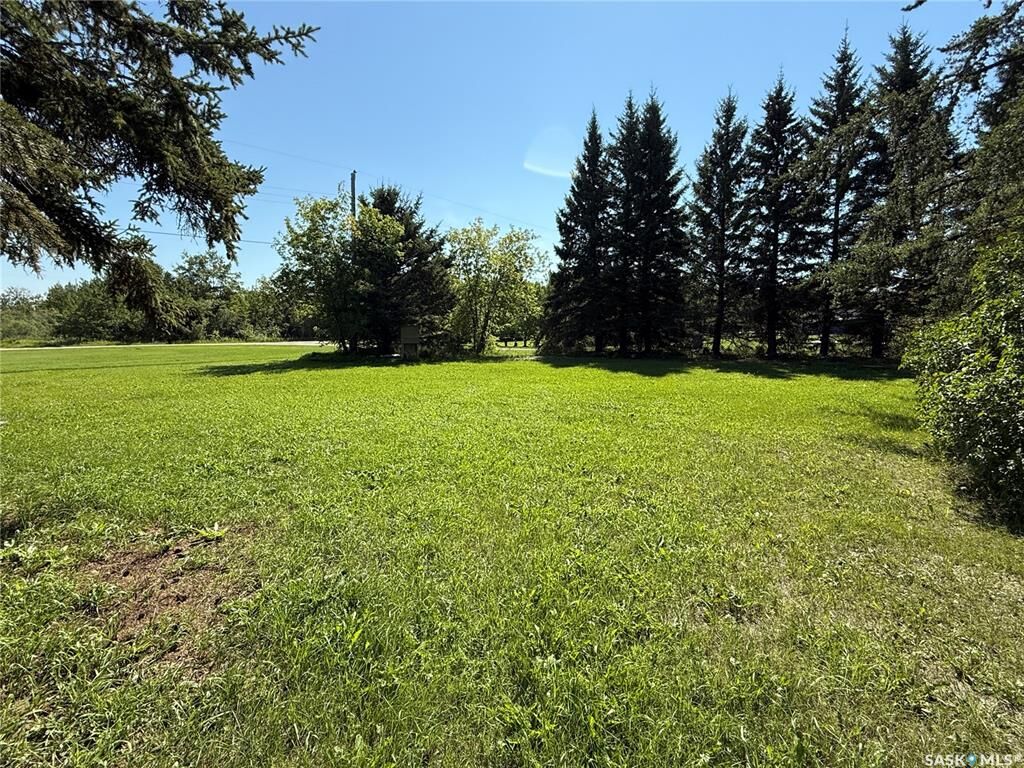 Property Photo:  14-16 1st Avenue  SK S0J 1Z0 