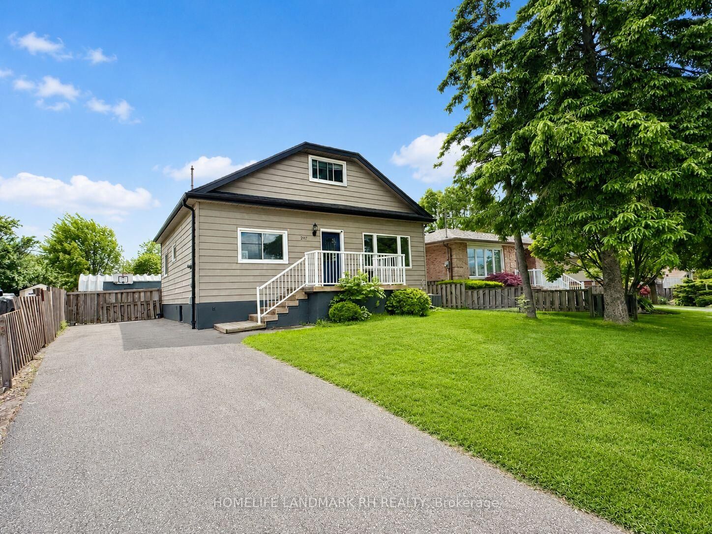 Property Photo:  217 Limeridge Road W  ON L9C 2V4 