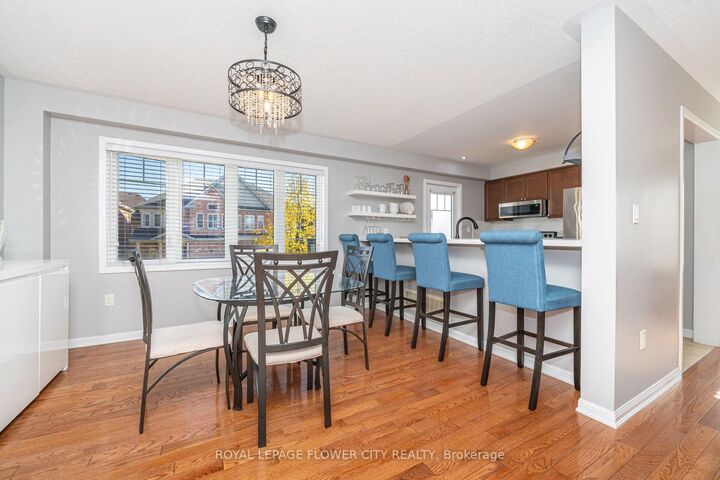 Property Photo: 6 Baby Pointe Trail ON L7A 0W1