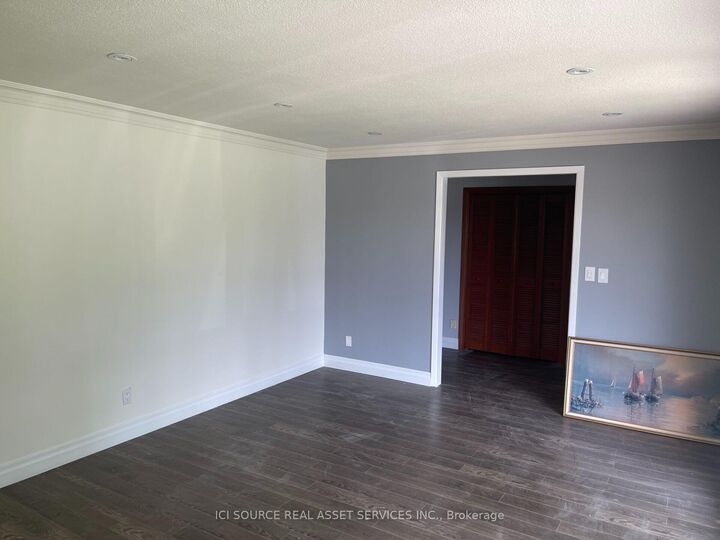 Property Photo:  448 Wilson Road N Main Fl  ON L1G 6E7 