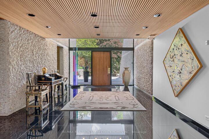 Property Photo: 30 High Point Road ON M3C 2R3