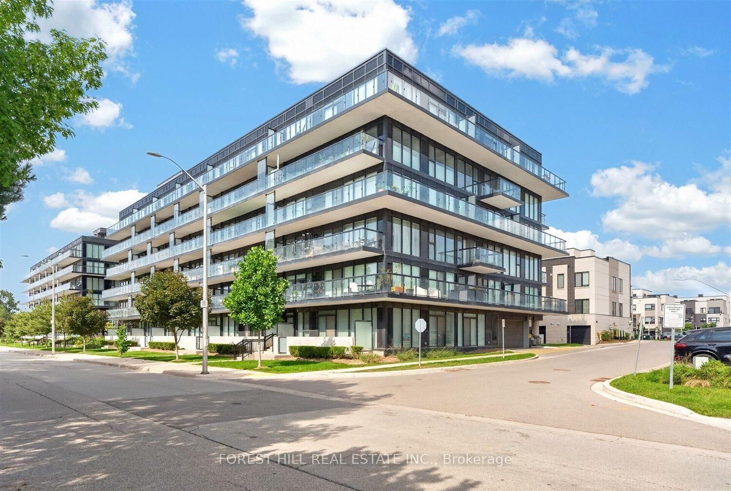 Property Photo:  1119 Cooke Boulevard B427  ON L7T 0C7 