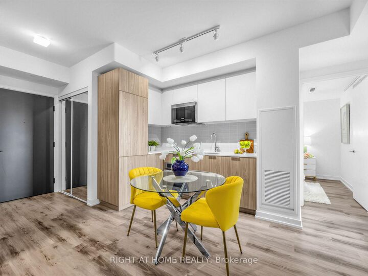 28 Eastern Avenue 723 — photo 1