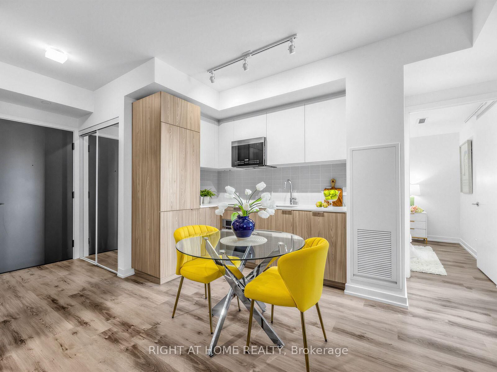 Property Photo: 28 Eastern Avenue 723 ON M5A 0Y2