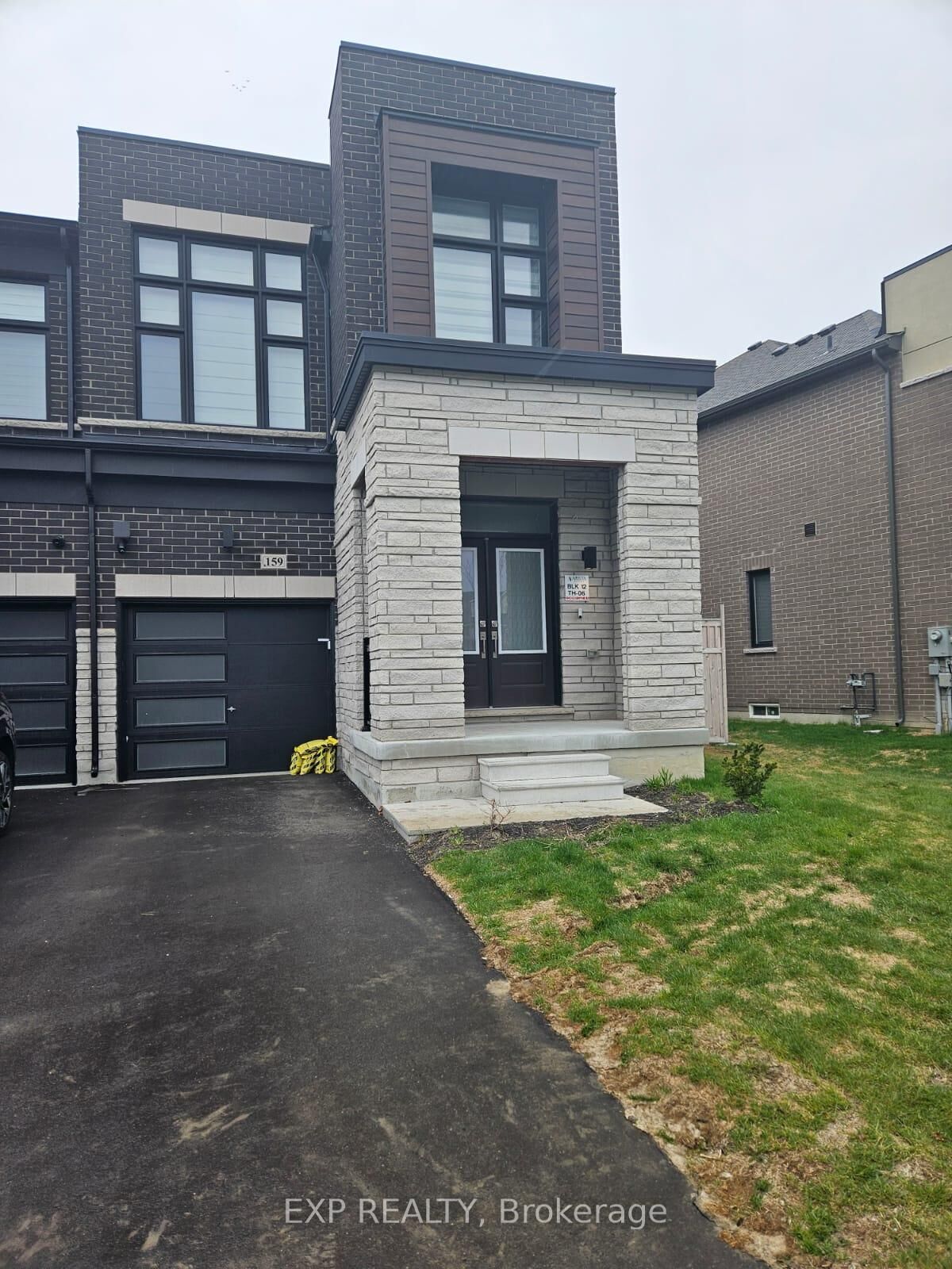 Property Photo:  159 Haldimand Street  ON L4H 5J4 