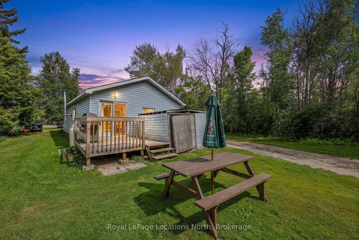 Property Photo:  9031 Beachwood Road  ON L9Z 2X9 