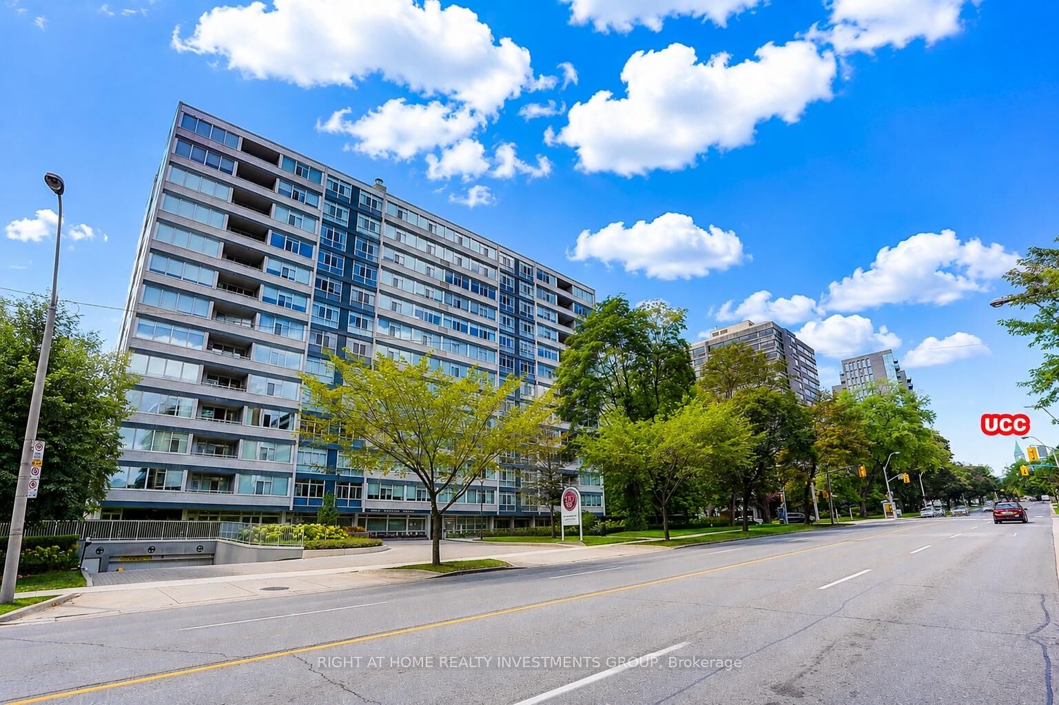 Property Photo: 500 Avenue Road 102 ON M4V 2J6