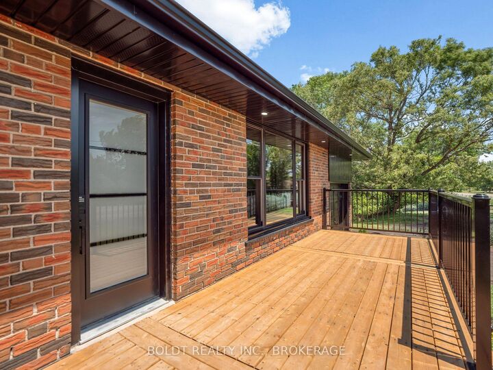 Property Photo: 6221 Lyons Creek Road ON L2G 0L9