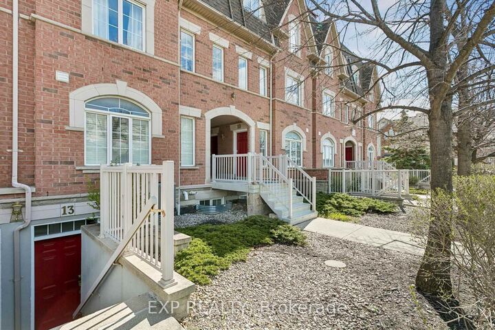 Property Photo: 3055 Elmcreek Road 13 ON L5B 4J9
