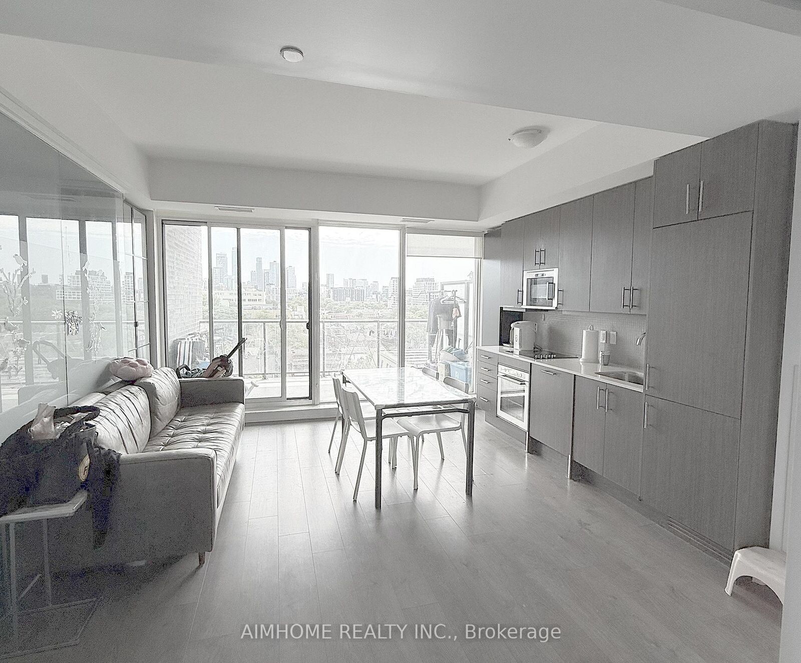 Property Photo:  297 College Street 709  ON M5T 0C2 