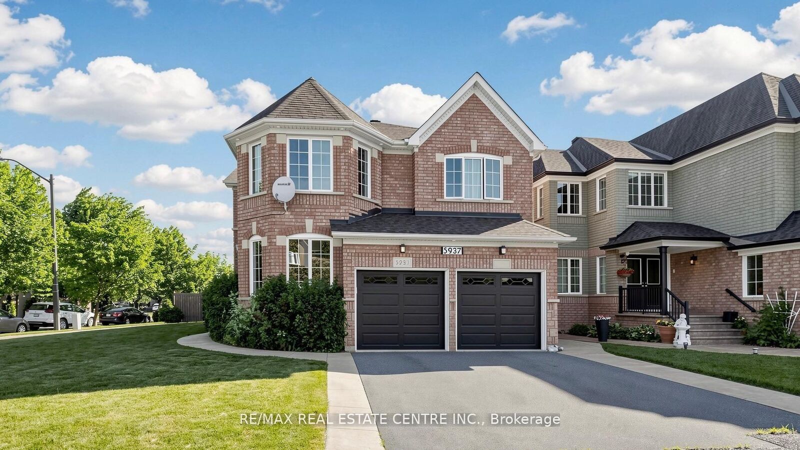 Property Photo:  5937 Summerside Drive  ON L5M 6K8 