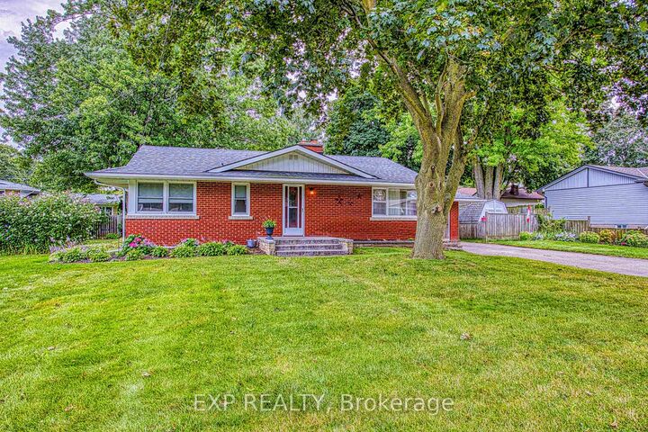 Property Photo:  6 Cherrywood Avenue  ON L3M 2N1 