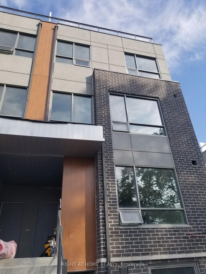 650 Atwater Avenue 3 — photo 1