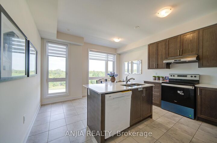 Property Photo: 83 Mikayla Lane ON L6B 1R1