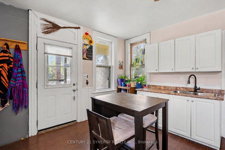 Property Photo: 37 Smiths Falls Avenue ON K7A 3B2