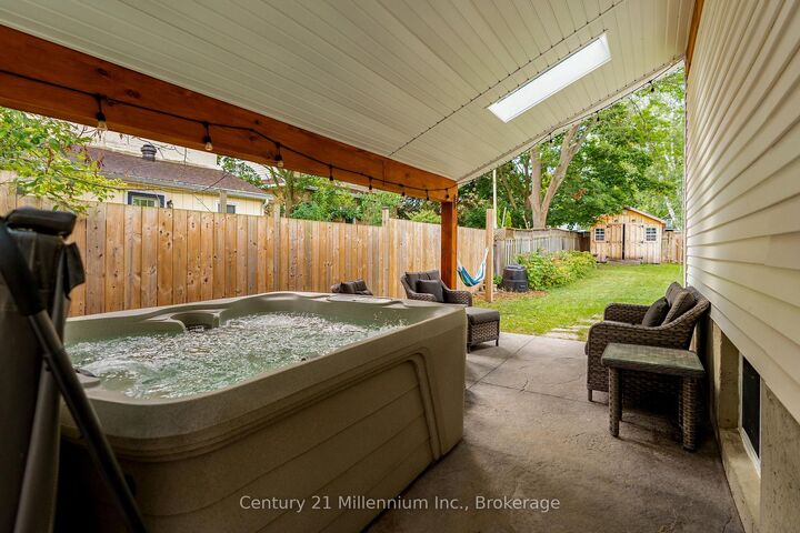 Property Photo:  1512 5th Ave A Avenue W  ON N4K 5E6 